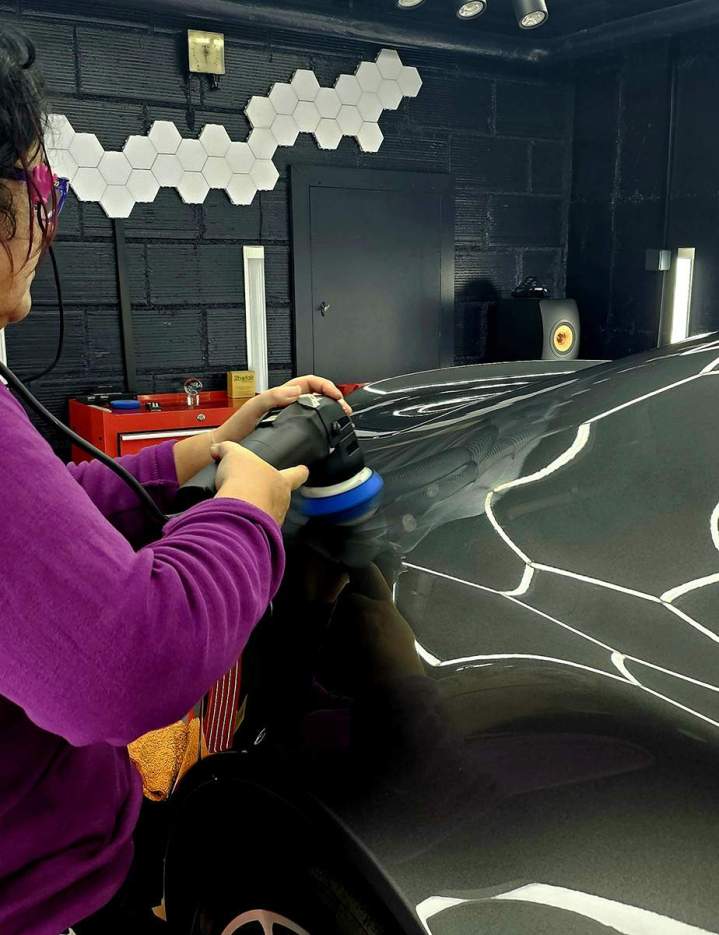 Detailing automobile Colmar